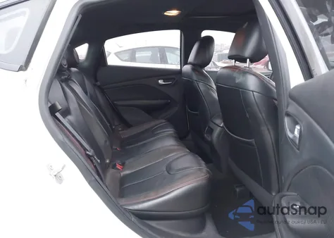 2016 Dodge Dart Gt z USA, uszkodzony, nr VIN 1C3CDFEB2GD591955